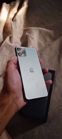 ١١ برو ماكس ذاكره 128  بطاريه 72 مكفول كفاله عامه  مامبدل ولا قطعه بي ...