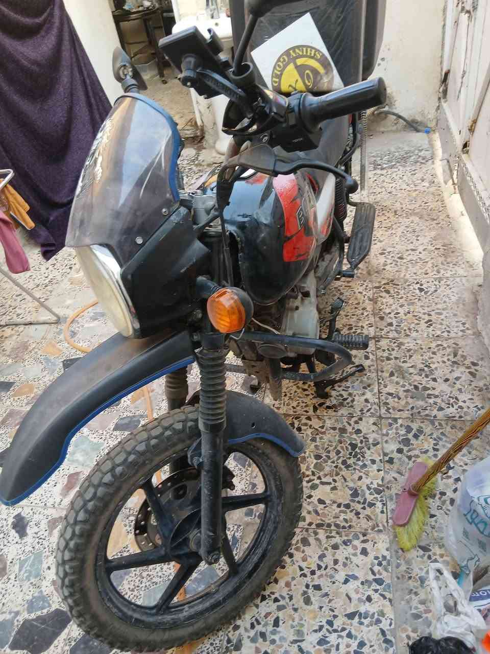 السلام عليكم بوكسر موديل ٢٠ اوراق استنساخ سعرهه ٧٠٠ وبيهه مجال مكان الشعلة *********** بي واتساب
