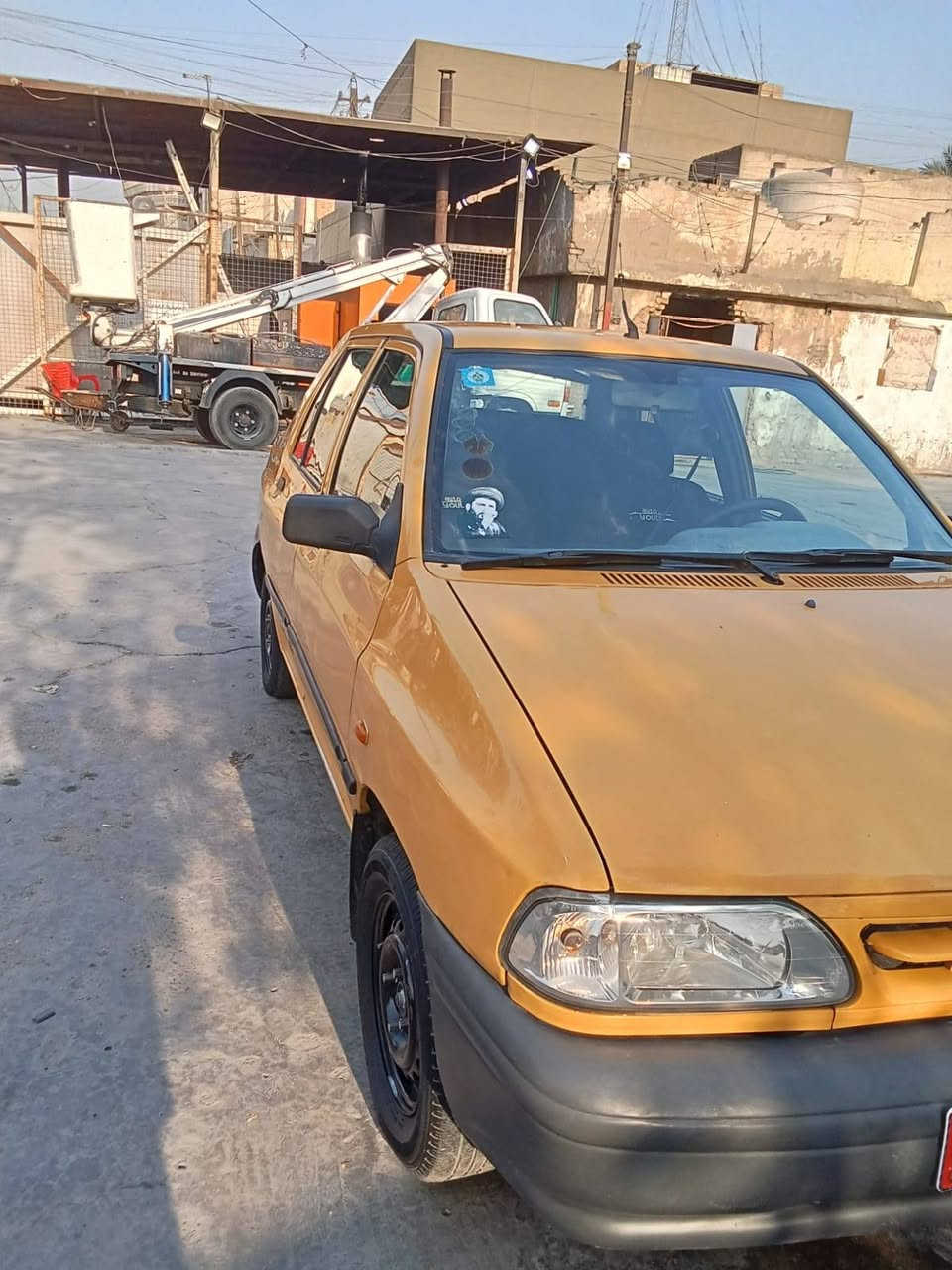 سايبة ٢٠١٦ بيها بس جاملغ كير محرك كفالة السعر ٢٩ مكان بغداد ***********
