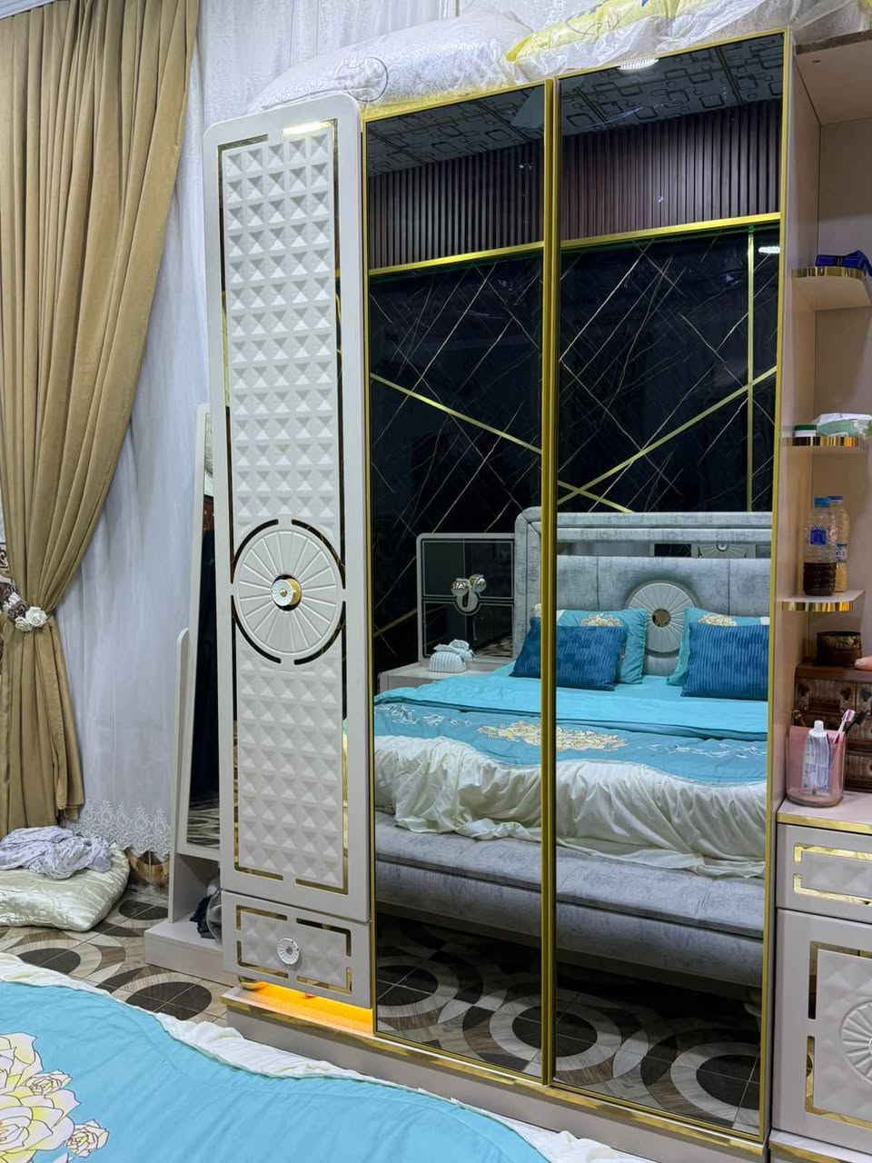 غرفه اخشاب تركي تصميم زاويه النضافه 99/100 المكان البصره الجمعيات خلف مستشفى ابن البيطار للاستفسار اكثر الاتصال على الرقم *********** انا مكلف بنشر 
ستوه مشترينه 3 ملاين
سعر البيع 1750 البصرة, العراق
