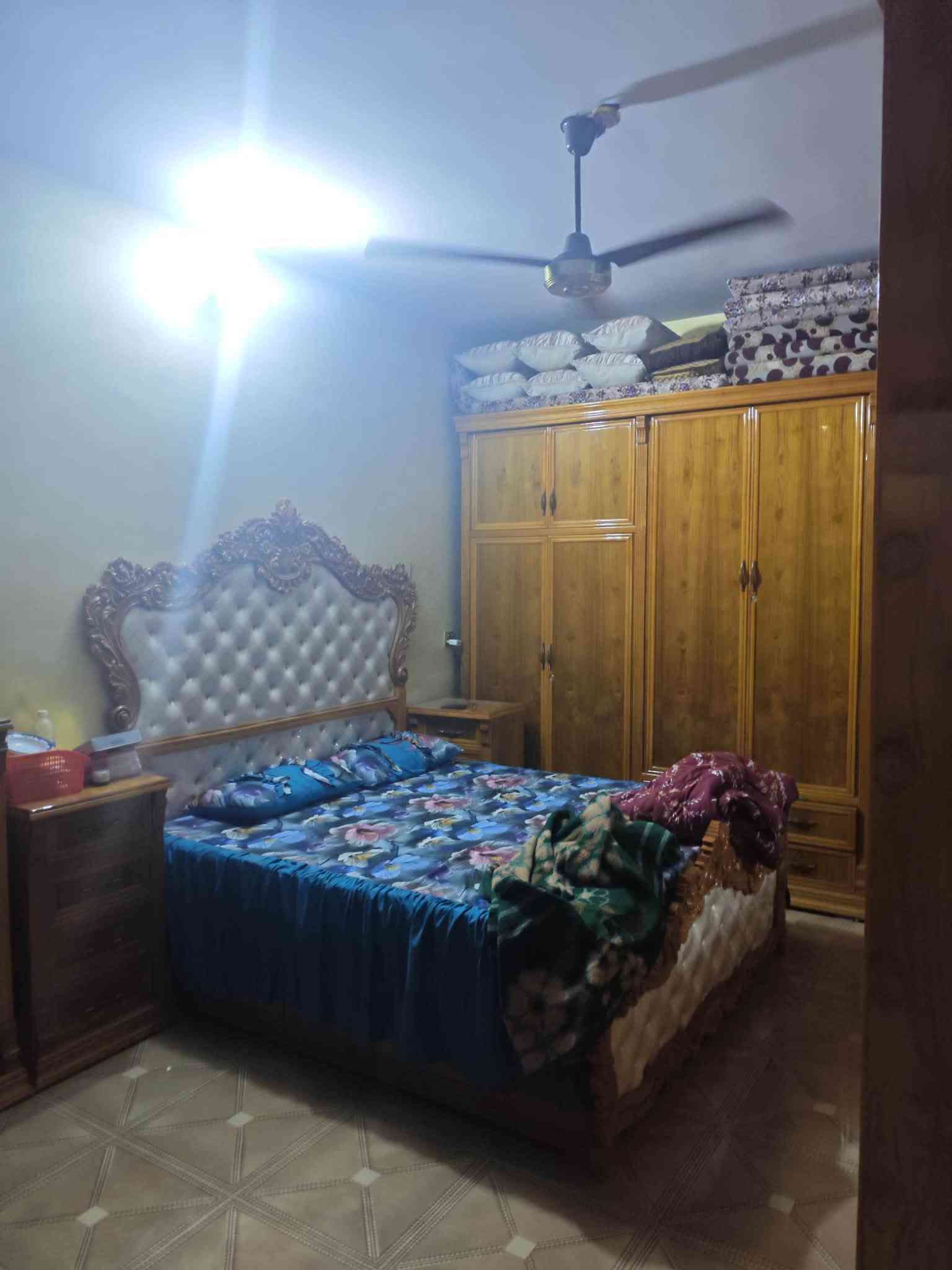 طابق ونص • غرفتين • ١٢٥م