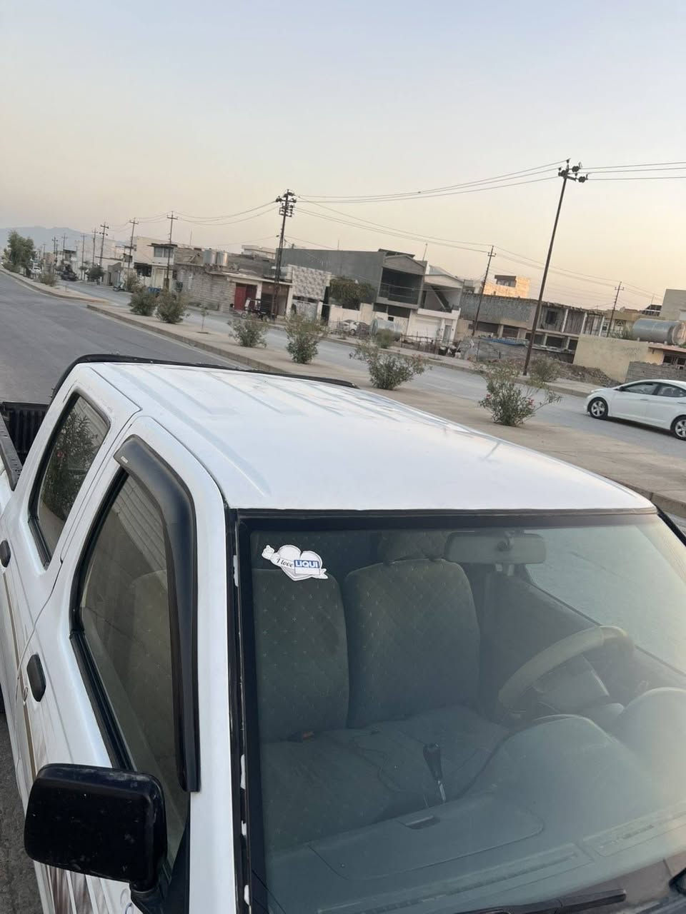 نیسان پیکاب 2002 بۆ فرۆشتن پاوەر بەشەرتی گێرو مەکینەو تەقەو ڕەقە سەیارەکە علوجە بۆ زانینی نرخو زانیاری زیاتر پەیوەندی بکەن بەم ژمارە ***********
