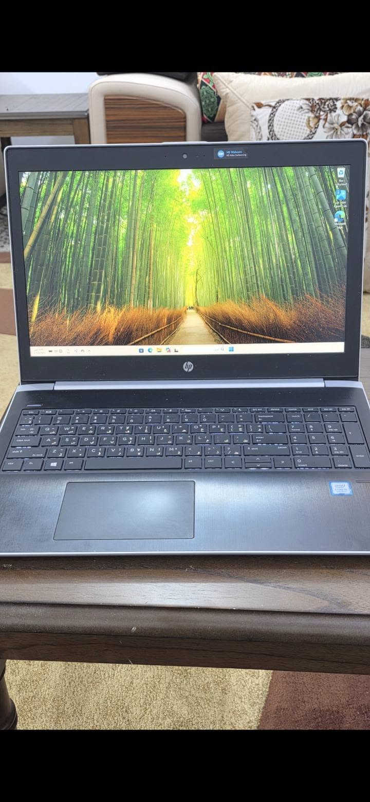 ​المعالج: Intel® Core™ i5-8250U (الجيل الثامن)
الرام: 24 غيغابايت DDR4
​التخزين: هارد SSD بسعة 256 غيغابايت
​الشاشة: 15.6 بوصة Full HD (1920×1080)
​كارت الشاشة: Intel® UHD Graphics 620
​النظام: Windows 11 Pro (مفرمت جاهز للاستخدام)
​مع شاحنة اصلية و جنطة
السعر: 330,000 دينار عراقي و بي مجال
📍 الموقع: النجف الأشرف لا يوجد توصيل
📞 للتواصل: ***********

نص مكتوب في الصور:
- [ 🏆 موصفات لابتوب HP برو بوك المتميزة 🏆 ]
- 🔲 موديل الجهاز: HP ProBook [
- 💻 المعالج: Intel Core 🏆 أداء قوي ]
- 💾 ذاكرة العشوائية: 16 جيجا بايت RAM [ سرعة عالية ]
- 💽 تخزين: 250 جيجا بايت SSD ⚡ إقلاع فوري ]
- 💻 شاشة: 15.6 بوصة FHD [ 📺 صورة واضحة ]
- 🔋 بطارية: 40 واط / ساعة [ 🔋 تدوم طويلاً ]
- 📞 للاستفسار والطلب: 000 000 00000 (00+)
- ✔️ جودة مضمونة
- 🎯 سعر مناسب