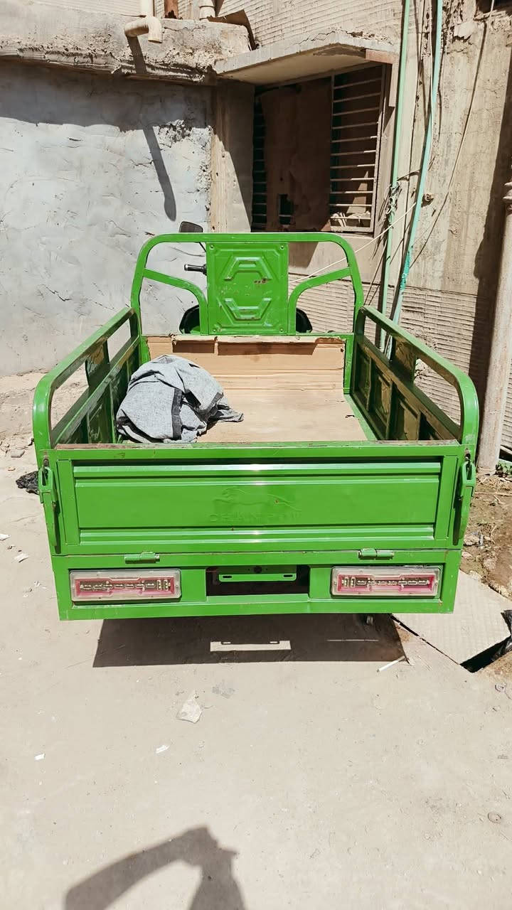 سلام عليكم ستوته كهربايه كله شغاله بطاريه ليثيوم مابيه اي نقص ديوانيه ما متواجد خاص   مكلف بل نشر اتصل ع رقم ***********
