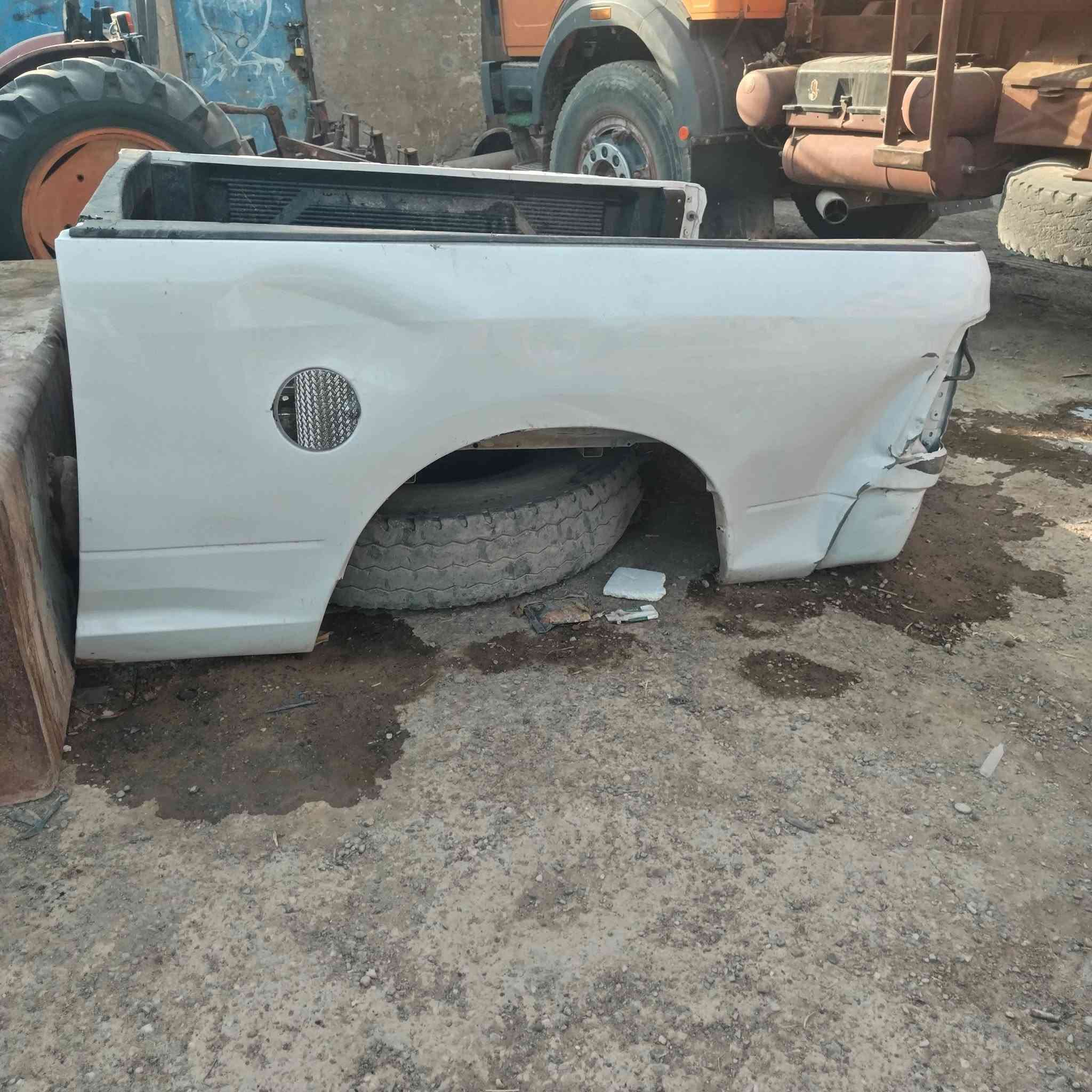 سلام عليكم بدي رام كلاسك البيع موديل 23 لون ابيض سابقن مكفول حالين بي بارد مكان بغداد السعر 3 ورقات وبي مجال الستفسار أكثر ***********
