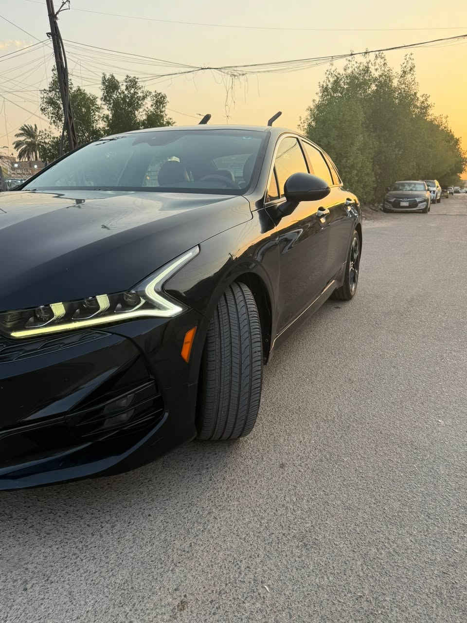 🚘 كيا K5 GTLINE موديل 2024 🚘

رقم بغداد تحويل ثاني يوم 

 حادثها بسيط جدا 

فقط جاملغ صبغ بدون دواخل بدون شواصي راديتر بلادية غاز تبريد بلادي 

المواصفات

✔️ لون اسود ملكي 

✔️ كشنات امامي تدفئة

✔️ بصمة + تشغيل عن بعد

✔️ داخل جلد احمر 

✔️ كرسي سايق كهربائي

✔️ شحن وايرلس

✔️ رادارات أمامية وجانبية

✔️ أوتو بريك

✔️ LED أمامي وخلفي

✔️ شاشة كبيرة

✔️ ويل كب GTLINE

✔️ هندبريك دكمة

✔️ Drive Mode

✔️مكينة 1600GDi

✔️ حساسات امامي خلفي 

✔️ ومواصفات إضافية كثيرة

اي نقص مابيه 

📞 للتواصل والاستفسار :

***********

السعر 178وبيها مجال قليل 👍

📍العنوان : بغداد

