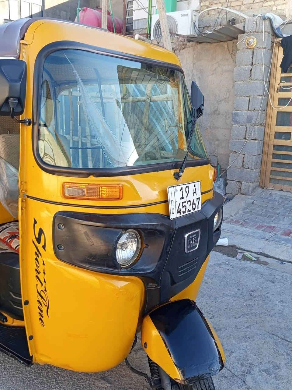 سلام عليكم تكتك ٢١ رقم كربلاء مكينه مفتوحه تجفيت شركه جاهزه من كلشي كله جديد تكتك ضربته صفحه قبق البا نزين راعيه مكان كربلاء سعره ٧٤٠٠ وبيها مجال ***********
