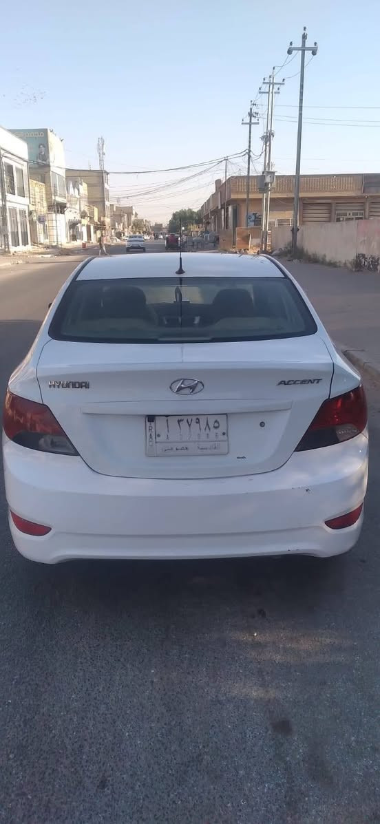 سيارة اكسنت ٢٠١٣ مكينه وكير جدد مكينه ١٦٠٠ رقم قادسية سنوية لغاية ٢٠٢٨ بيها جوملغ امامي وبيها صبغات وتبريد ثلج تخم تاير حداديه جديده بس درايم واحد مو تمام وارد خليجي بيها قاصر وما اندل صاحبها اتعهد سرقة وعشاير سعرها ٥٩ وبيها مجال مكاني نجف ***********
