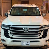 لاندكروز VX • ٢٠٢٢ • رقم بغداد