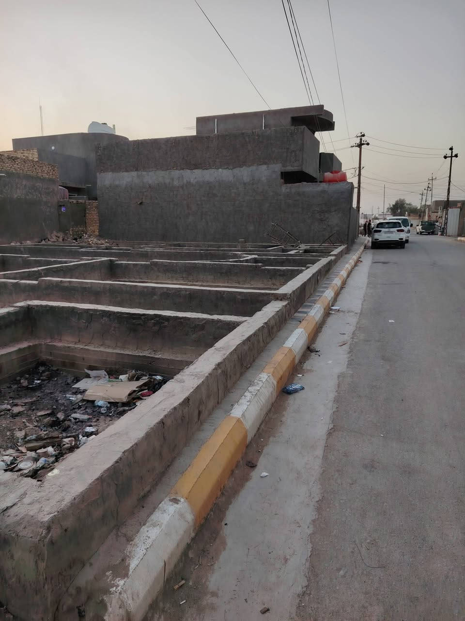 السلام عليكم
عرصه للبيع بية بتلو مساحة ٣٠٠ حي الجهاد شارع المحكمة مكلف بالنشر
للاستفسار الاتصال على الرقم  ***********
