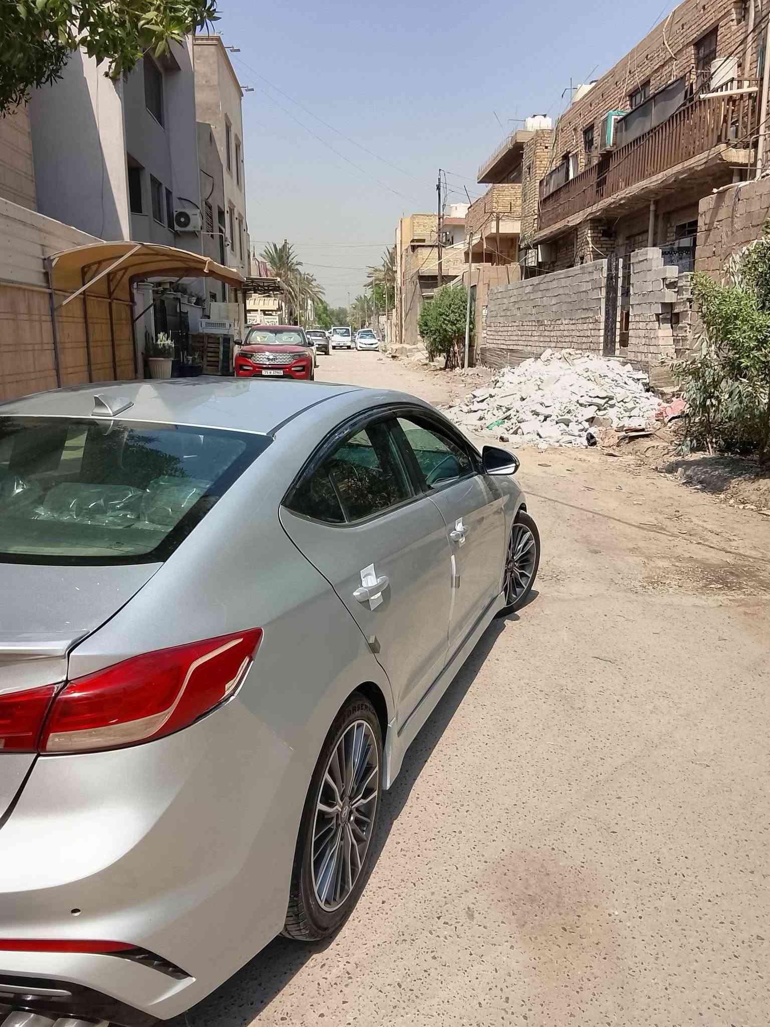 السلام عليكم النترا 2018 امريكي سبورت رياضي محرك 1600تيربو فول كير اي تي  مواصفات واحد عل واحد جيتي لاين
مواصفات 
شفتات ستيرن +كروس سرعه 
رادار امامي+نقط عميا
اشاير بل مري +كشنات جلد +تدفا كشنات
تلاثا انضما ECO+سبورت+نورمل
حادث لسيارا من امريكا فقد لبنيد بدون اي دوخل وبل عراق جاملغ خلفي بدون داخل الباقي كفاله كير مكينه صدر كله جديد 
العنوان بغداد شهداء البياع 
تصل *********** 
سعر 103وبيه مجال
السلام عليكم النترا 2018 امريكي سبورت رياضي محرك 1600تيربو فول كير اي تي  مواصفات واحد عل واحد جيتي لاين
