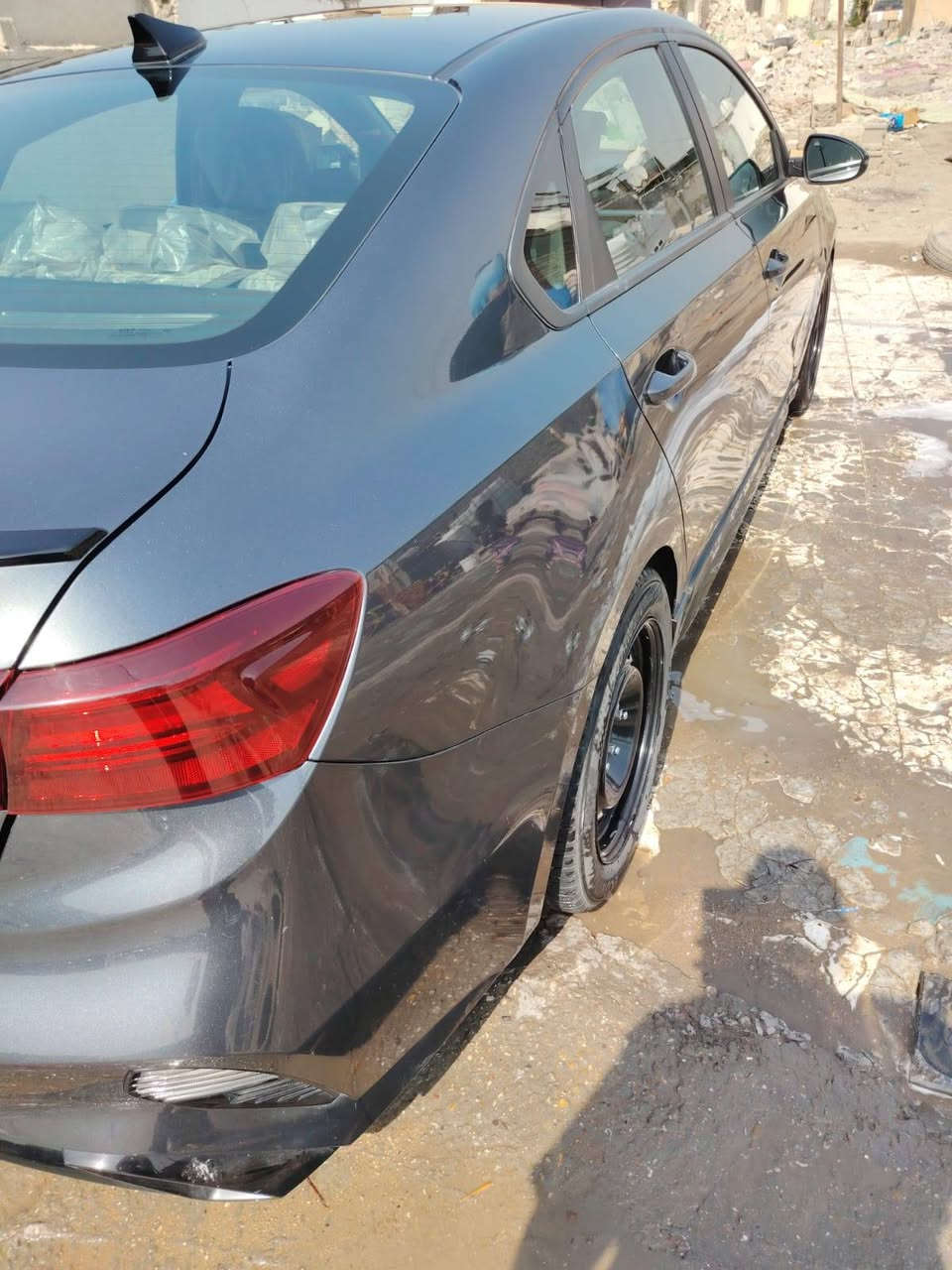 السلام عليكم سعر مناسب فورتي جيتي لاين موديل 24 وارد امريكي تخم تاير جديد وتبديل حداديه صدر بل كامل كله اصلي وكاله الأرضية مغلفه جلد حادثه مثل ما موضح بل صوره وبيه بارد بل جاملغ خلفي علا كد شبر بدون ايرباك بدون دواخل بدون شواصي بدون صبغ كله راجع بارد بدون تبديل بصمه سايد ابريك كهربائي اشاير بل مري نقطه عمياء تحكمات استيرن ويل حجم 16 ماشيه 45 الف السعر 145 وبيه مجال الرقم الاستفسار *********** بي واتساب مكاني بغداد
