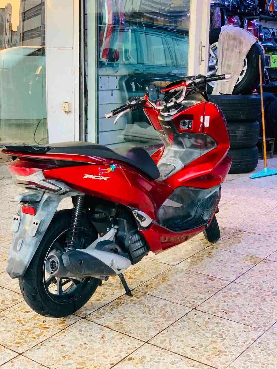 للبيع
دراجه 2020 pcx 

بصمه 
الجيل الثالث كوري 

حجم المكينه 150cc 

لون ماروني 

دكمة عالي ناصي رماش 
حساس زدحام 

الاتصال واتساب 

*********** 

العسر مليون 1850 وبيها مجال 

مكاني بغداد /مدينه الصدر
