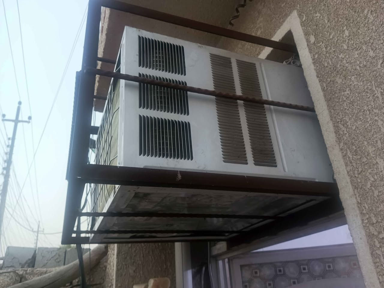 تبريد نوع شارك 2طن للبيع مكاني حسينية الراشدية 
*********** بغداد, العراق
