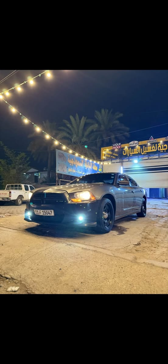 دودج تشارجر موديل 2011 مكينه 3600cc وارد كندا
داخله كلين بيها صبغ بالعراق جاملغ وباب الصدر اثر شخط سونار موجود 

كير و مكينه و شاصي ولغود مكفولات 

حداديه 90‎%‎ قبل شهر مبدلها 

ويل 17 بوليسي 

تضليل 70 ‎%‎ بيها كتاب 

هورن طاط ملكي امريكي اصلي 

تخم تاير 60 ‎%‎ 

باتري جديد

دهن amsoil اصلي قبل يومين مبدل 

عبوة فيت بم جديده 

منظومة البانزين دايمها قبل اسبوعين 

تخم تاير جديد 

مكان السياره الشعب / شارع الصحه 

*********** 

السعر 125 ورقه و بيها مجال حك الجيه
