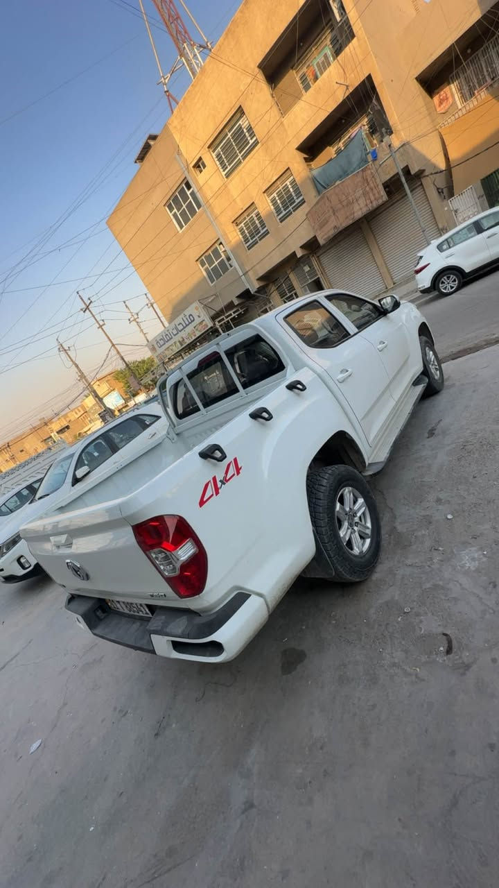 بيع  او مراوس سيارة (ام جي  T60)
السلام عليكم، سيارة للبيع بالمواصفات التالية:
 نوع السيارة: MG T60 (ام جي  T60) - فور ويل (دفع رباعي)
 نوع الكير عادي  (كير  عادي)
 الموديل: 2024
 الماشية: 12,000 كم فقط
 الحالة: سيارة جديدة جداً بحالة الوكالة
 الإضافات: شادلها داش كام + أرضيات كاملة
 الرقم: بغداد (سند ملكية وتسجيل بغداد)
السعر135  ورقه بيهة مجال  
بيع او مراوس 
 العنوان: بغداد - البلديات
للاستفسار والتواصل:
 📞 رقم الهاتف: *********** بغداد, العراق
