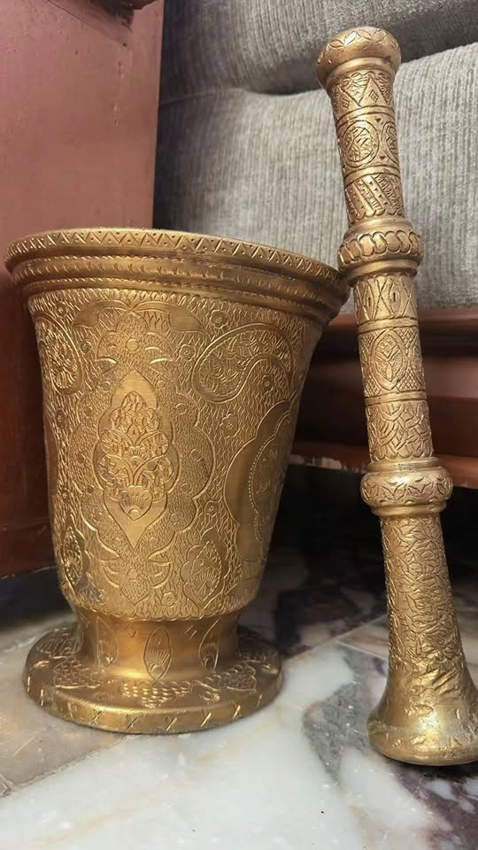 هاون قياس ٢٥قياس اليده ٣٦ وزن ١٢ كيلو سعر ٦٠٠ الف للتواصل خاص او الاتصال ***********
