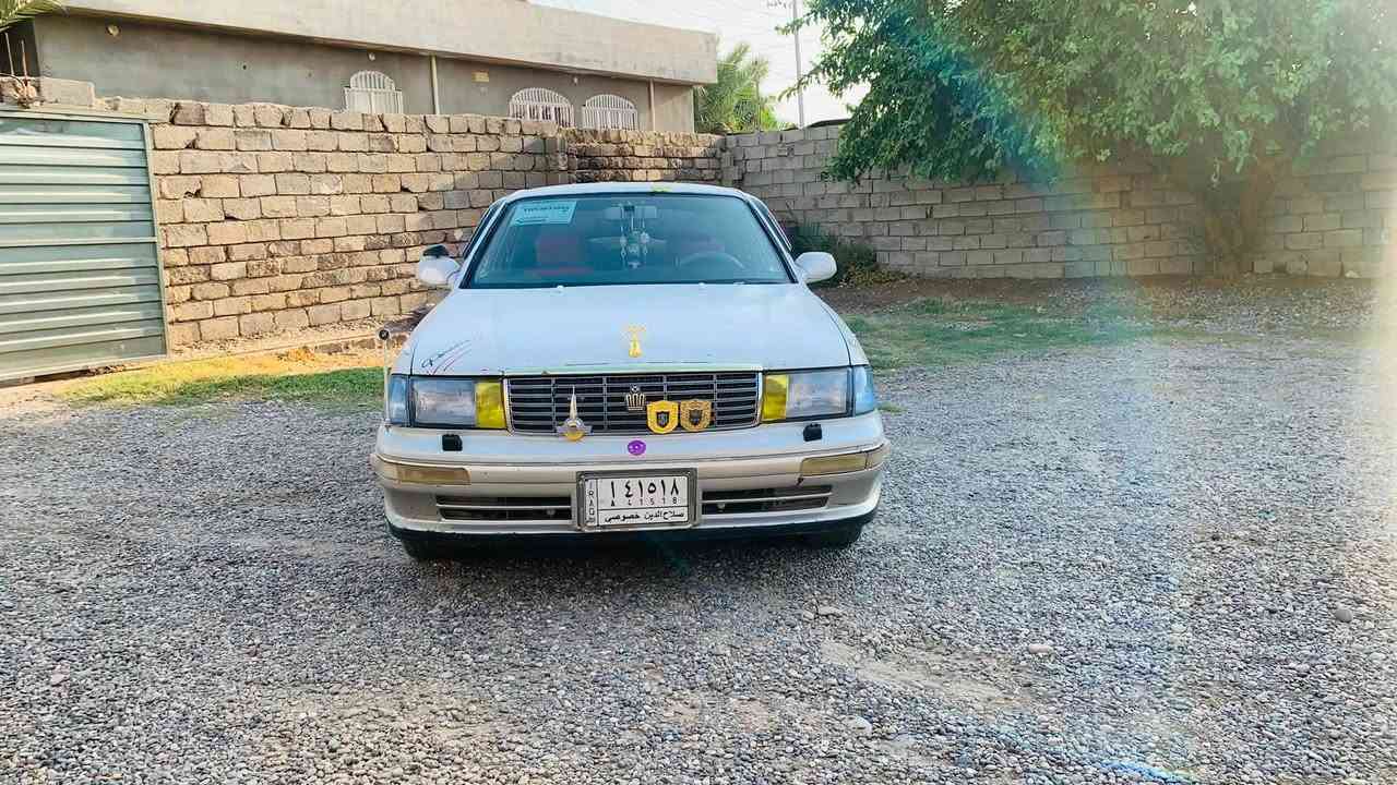 السلام عليكم سياره بطه اللبيع مسجل الماني مكصوص كصه واحده سياره محرك وكير شرط وتواير جدد وصدر جديد السياره ما عايزه برقي السعر 47/تصل***********
