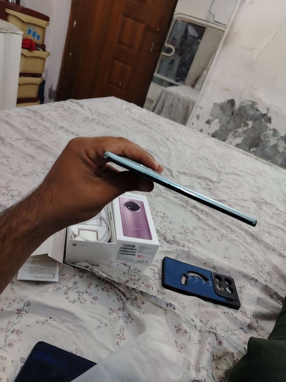 هونر ٩ سي ذاكرة ٢٥٦ ول داخلية ١٢ جهاز مكفول جهاز ما بي نقص مال بيت نضافة ٩٠ بل ١٠٠ سعرقفل ٣٠٠ بدون عملة ابد جهاز ثاني كلكسي اي ٢٠ اس مكفول ذاكرة ٣٢ سعر قفل ٦٥ الف عنوان ساحت الوثبة يم شورجة ***********
