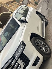 لاندكروز GXR • ٢٠٢٤ • ٩٠٠٠ كم