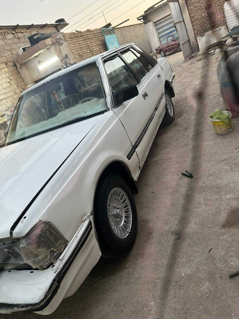 السلام عليكم
كراون سوبر ١٩٨٤ 
كير ومكينه ثنين ونص بالكارتون 
حداده خير من الله 
تخم تاير 
كهربائيات كله شغاله 
سياره جاهزه على اخر شي 
وين جماعه الدخل المحدود 
خلفاتنه عوزه بس سيبايه شد غراض العمل وتتوكل على الله 
للعلم السياره رقم قادسيه تحويل شوكت ما يعجبك السياره عليه 
غرامات مليونين اني ابيع واقع حال هل موجود 
ابيع سياره اصوليه فقط 
السعر ١٨ ورقه وبيه مجال للشراي 
ناصريه قلعه سكر معرض العويسي 
***********
***********
