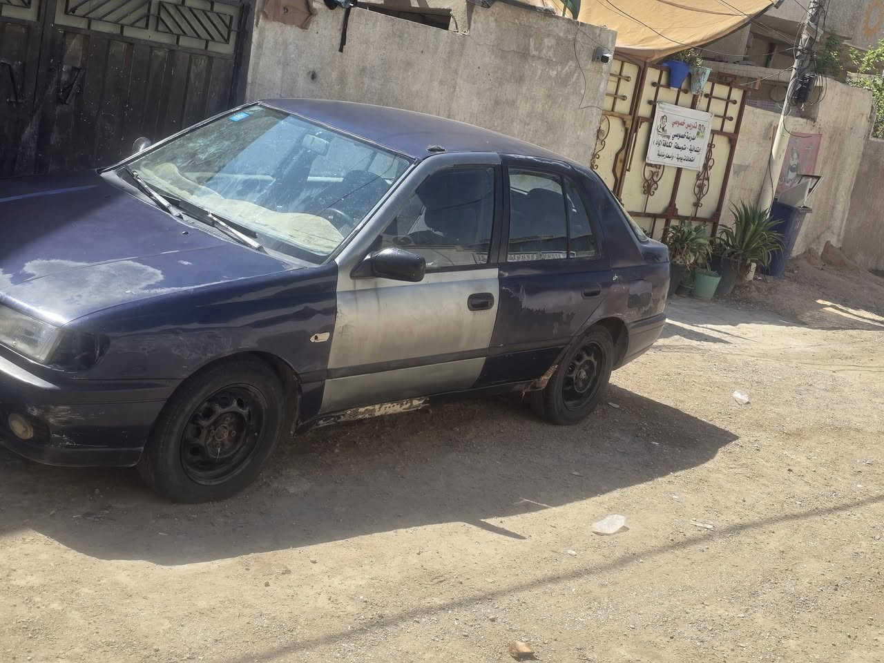 نيسان صني موديل ٩١ رقم بغداد كهربائية السياره  كامله  حته التبريد شغال السعر ٢٥  ***********
