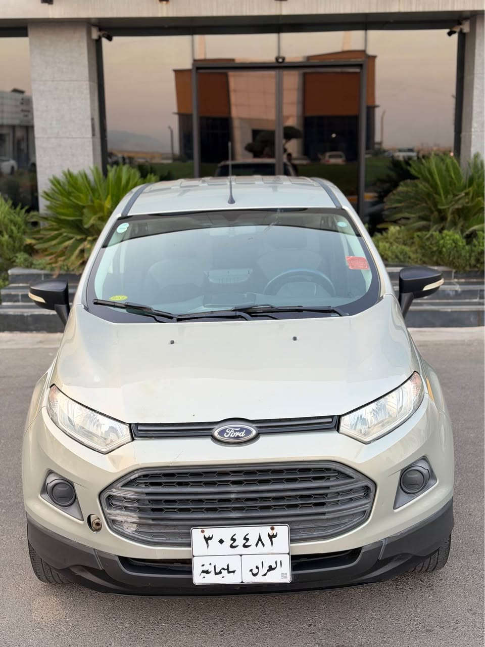 ford Eco sport 2016
فۆرد ئیكۆ سپۆرت مۆدێل ٢٠١٦ به‌س بۆنیت بۆیاخ  بێ ناو گرتن مه‌كینه‌و گێر به‌ شه‌رت نه‌كراوه‌ته‌وه‌ مه‌كینه‌ بێ تۆربۆ مه‌رخوب جام كاره‌با گێر ئۆتۆماتیك شاشه‌ گه‌وره‌ خلیجی ٥٩ هه‌زار رۆشتوه‌ بێ ته‌قه‌و ره‌قه‌ 
***********
شوێن سلیمانی السليمانية, العراق

