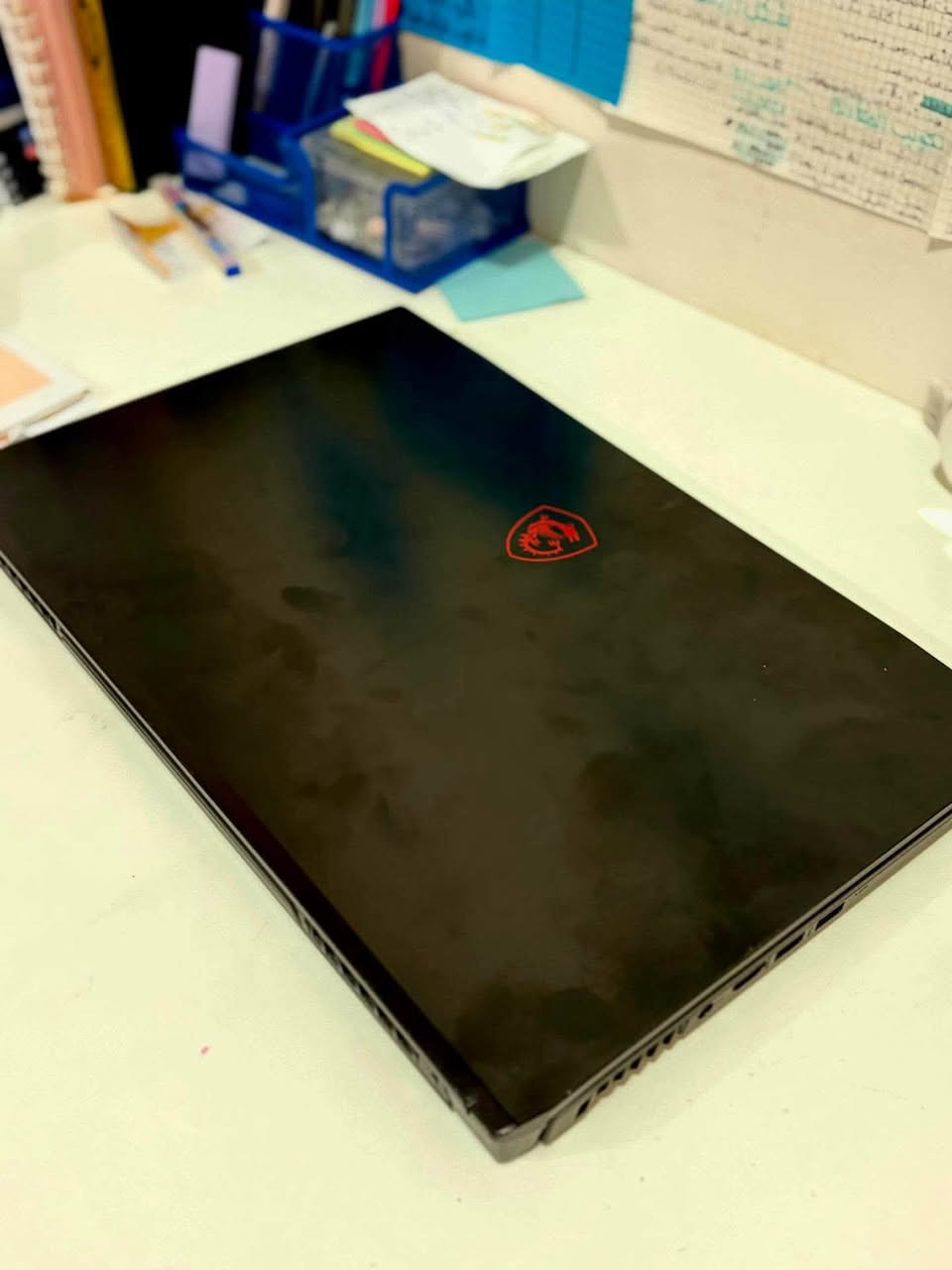 لابتوب كيمنك 

MSI GF75 Thin 10SCXR

• المعالج: Intel Core i7-10750H
• الجيل: الجيل العاشر
• الأنوية: 6 Cores
• Threads: 12 Threads
• التردد الأساسي: 2.60 GHz
• الرام: 16GB RAM
• كرت الشاشة: NVIDIA GeForce GTX 1650
• ذاكرة كرت الشاشة: 4GB VRAM
• كرت الشاشة المدمج: Intel UHD Graphics
• التخزين: SSD بسعة إجمالية تقريبًا 1.5TB
• نظام التشغيل: Windows 10 Pro
• نوع النظام: 64-bit
• BIOS: UEFI
• الشاشة: 17.3 إنش
شباب اللابتوب نضيف استعمال شخصي كارتون موجود ووصل الشراء موجود يحتاجلة بس بطارية سعرها ٥٠ الف وتكدر تستخدمة بدون بطارية طبيعي
اني ضايفلة هارد سامسونك 1 تيرا تريدة وية الهارد لو بدون عادي 
بدون هارد 675
وية الهارد 775
للأستفسار واتساب فقط 
***********
