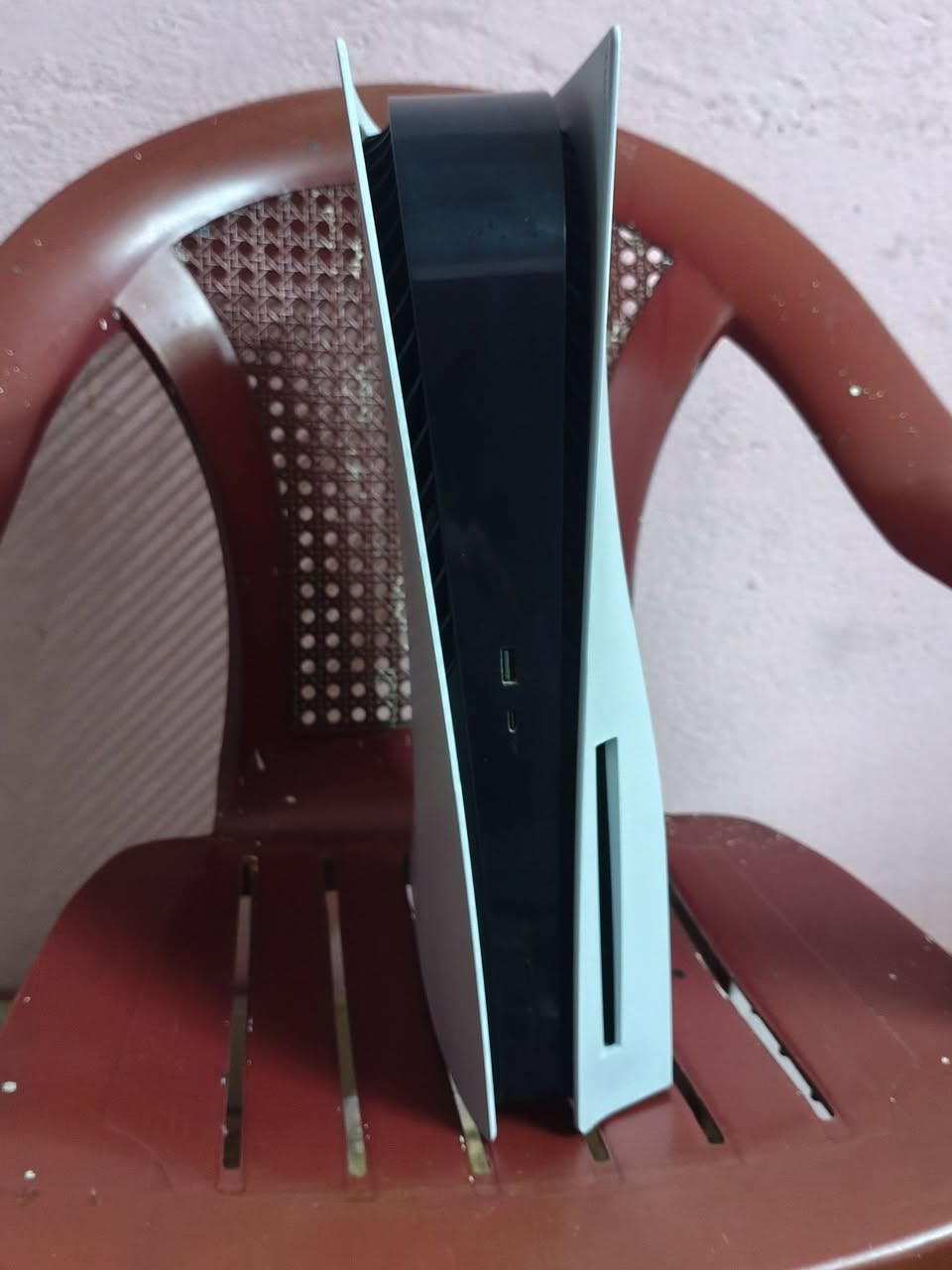 فايف فات نضيف ممفتوح نضافه 90%
جوستك احترافي كير tmr + كلك ماوس كامل + قرص GTA
*********** بغداد الشعله سعره 650 مجال بسيط

ملاحظه فقط الجوستك تعديلها كلفني 85 الف

