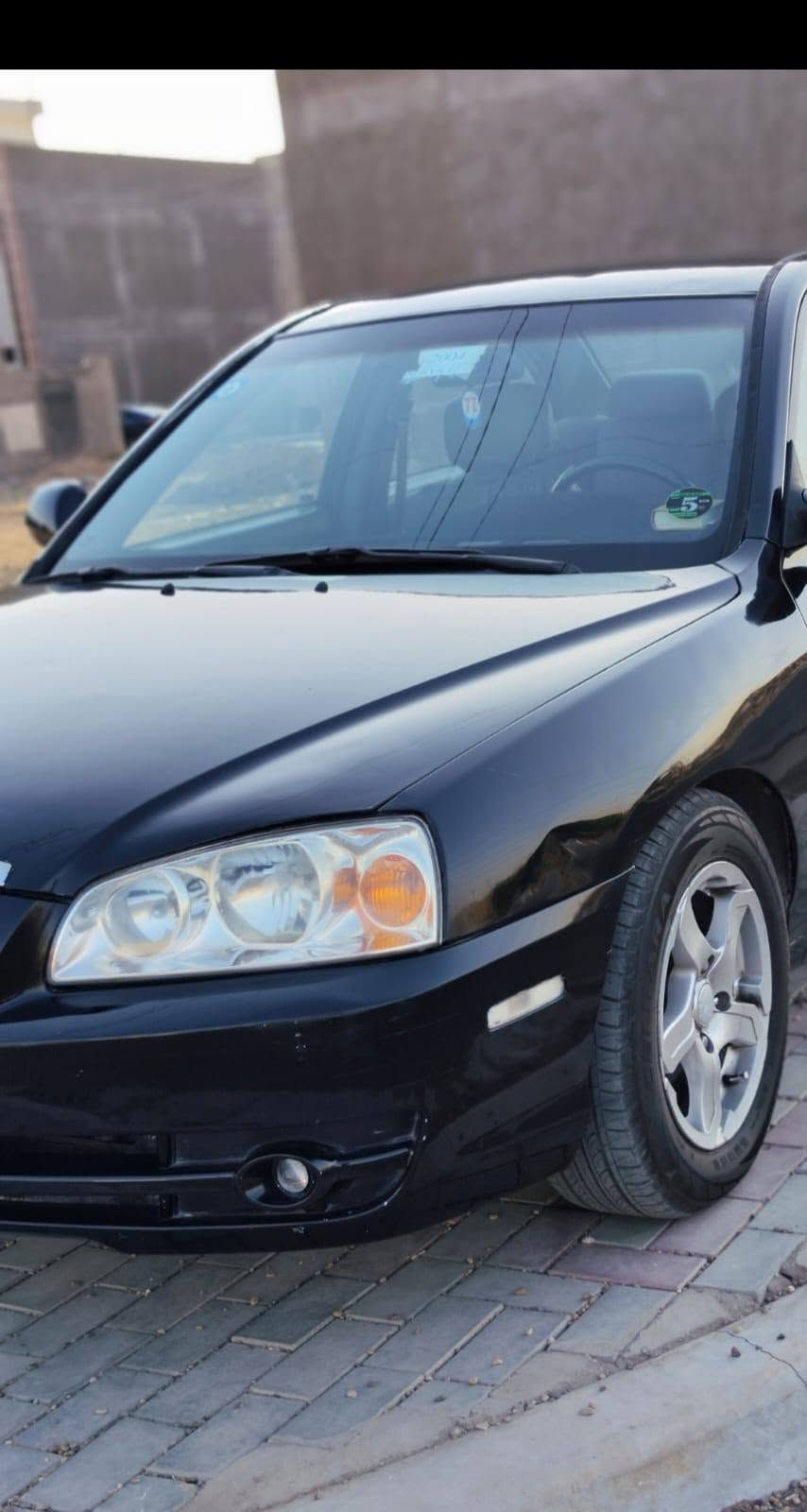 سلام عليكم عندي النترة موديل 2004 وارد امريكي محرك 2000 حادثها جاملغ امامي ايمن ونضربت عندي الباب السايق قبل سبوع أبو تكسي ضربها وبدلتها كير محرك بحاله جيدة تبريد شغال كهربايات السيارة كلها شغاله تخم تايرات باتري جديد رقم انكليزي انبار مشروع وطني السياره عوزها بس صدر خلفي والصدر الامامي نص عمر السيارة بيها نقوصات بس بل حداديه فقط سعر السيارة 60 وبيها مجال قليل عليها غرامة 200 ينزل من سعرها مكاني بغداد الاسكان رقم الهاتف ***********
