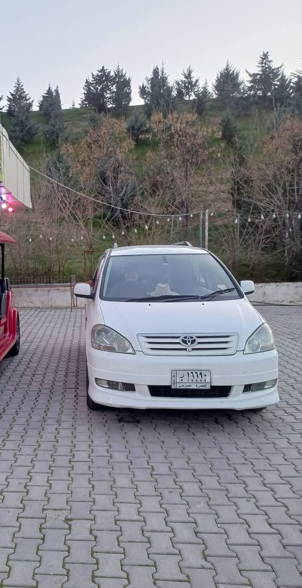 سلام عليكم سياره 2001 سبورت S مكانها العماره اب اسمي شرط التحويل رقم بصره السياره داخل أسود تحكم ستيرن تدفئه تبريد كله شغال السعر ١٢٠ وبيها مجال ***********

نص مكتوب في الصور:
- @f16s60