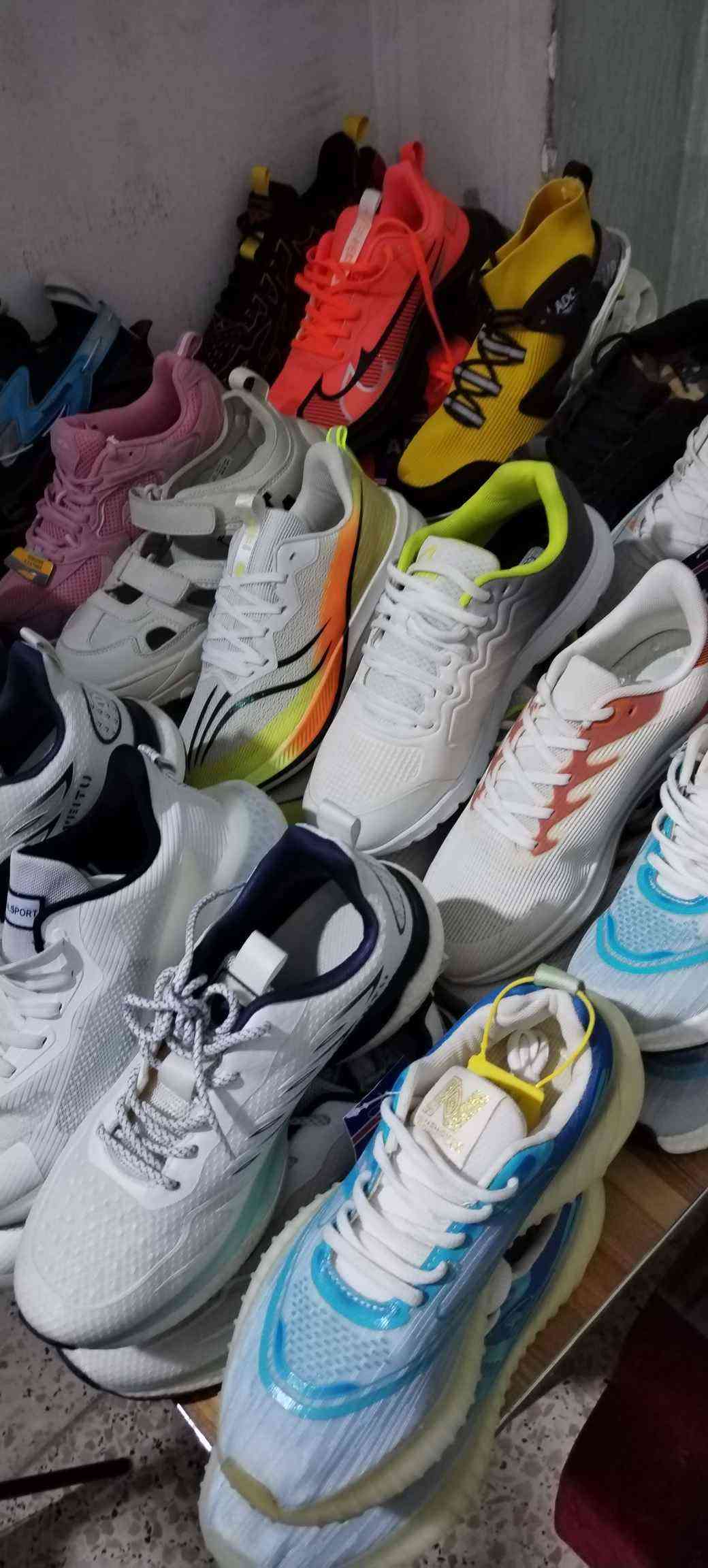 توفرت شلعة مال ترانشوز رياضي خفيف طبي
العدد 35 زوج
سعر القطعة ب8000 الاف
العنوان بغداد الشعب شارع عدن
واتساب فقط *********** بغداد, العراق
