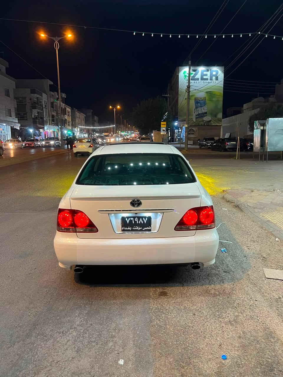 شاهینە   ساخ ١٨٤ جلدو هیتەر ٣ دوگمە سفرە سەیارەکە ٢ پارچە بۆیاخی یابانی هەیە ***********
