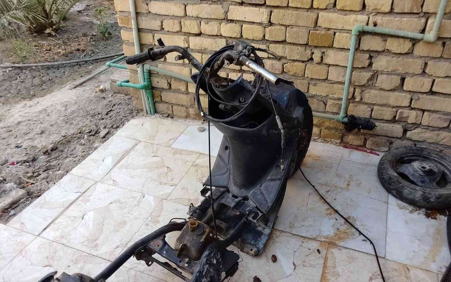 شاصي ماكس عدله
شاصي عله ترابه مابيه نقطه زنجار 
يجي وياه تايرين 
حاضن 
جكمجه 
سبايدر 
تانكي 
بريك امامي 
مكان سوق الشيوخ 
مراوس بشاصي ايراني شايل روحه 
تواصل واتس اب ***********
