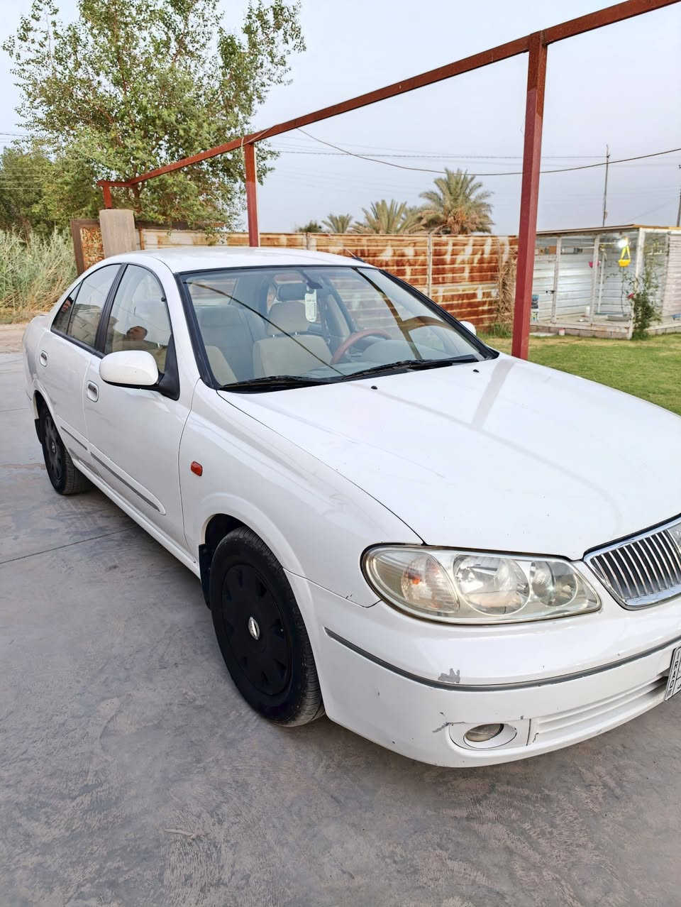 السيارة جاهزة وكاملة مابيها اي نقص نصبتها حلوة
بيها صبغ باب عكس السايق وطخة بحوض الجنطة
بإسمي سنوية السعر 80 وبيه مجال رقم صاحبه *********** موجود وات ساب 
سني ياباني موديل 2006 محرك 1600 ابيض تبريد محرك كير كهربائيات كلهن مكفولات داخل صاج بحاله ممتازة جام كهربائي بطارية جديد

