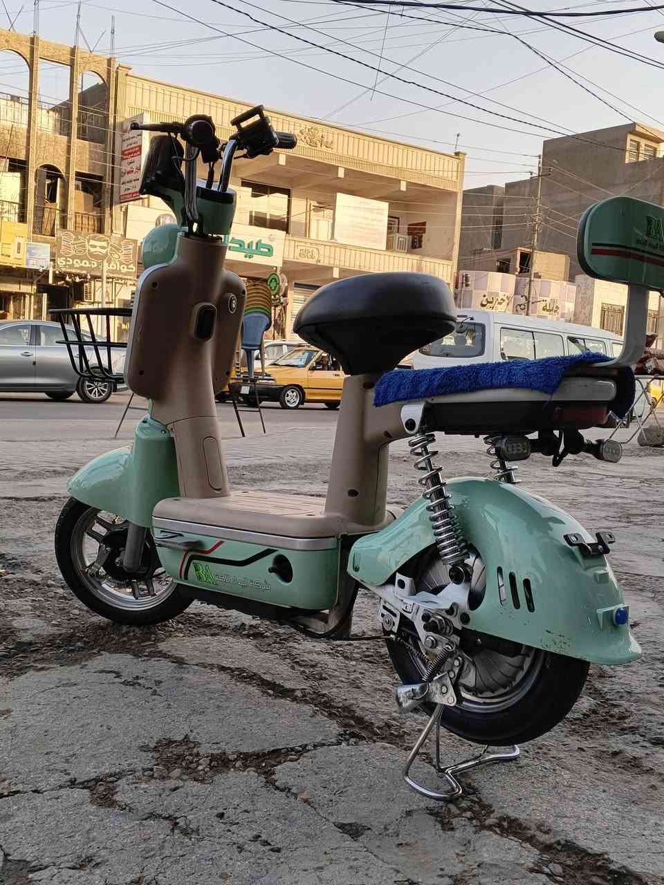 لسلام عليكم دراجه شحن نضافه 90 البيع العنوان شهدا البياع قرب جامع الكبيسي سعر 300 بيهه مجال الهاتف ***********
