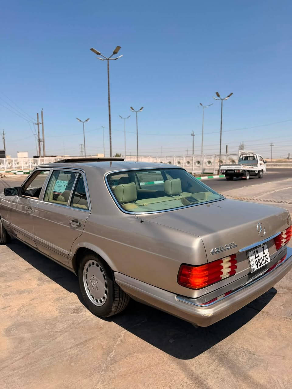 يالله الهم صلي ع محمد وال محمد
للبيع مستعجل قطعه الوحيده بل عراق المميز
مارسدس موديل 1990 محرك 8 سلندر باب طويل 
سياره كفاله عامه ماشيه 99 حقيقي بأسمي كهربائيات كله شغاله تدفئه تبريد تخم تاير كله بعده زيرو ترايك من زاخو للفاو سياره جاهزه للااخير كير محرك بجيس حبيبي رقم بغداد مكانه بغداد للاستفسار ***********
