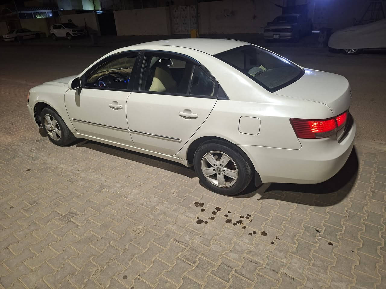سوناتا 2010 خليجي بأسمي سياره جاهزة كير مكينه بلكارتون  تبريد شغال   بيه ظربه بلجاملغ فقط سياره مكفوله من الكص شواصي حوظ تكم سياره جاهزة وبأسمي ألسعر 85 أوبيه مجال للأستفسار واتساب ***********
