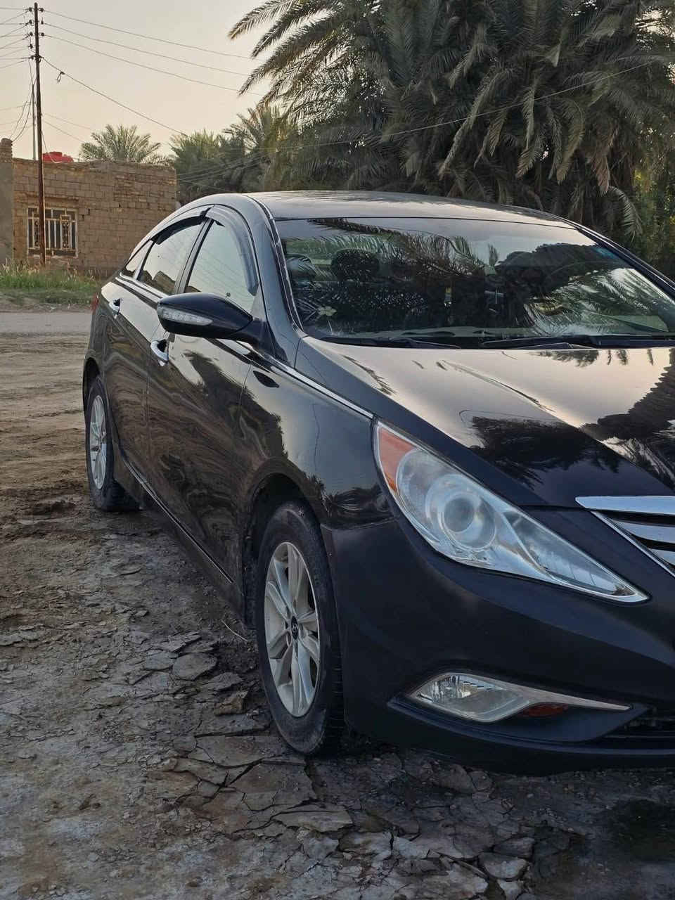 سوناتا امريكي موديل 2014
مكينة  GDi2400 
ويل كب شاشة وكامرة بلادية 
كير 6 نمر كشن كهربائي 
مقاعد تدفئه تحكم ستيرن 
شاشة ترحيب اضائة ترحيب بالابواب 
حدادية امامية وخلفية جديدة 
مكينة كير تبريد جاهز ماناقصها 
تخم تاير جديد السونار مرفق مع الصور 
سنويتها لل2027 رقم قادسية باسمي
السعر )  88 وبيها مجال مكاني ديوانية 
***********

