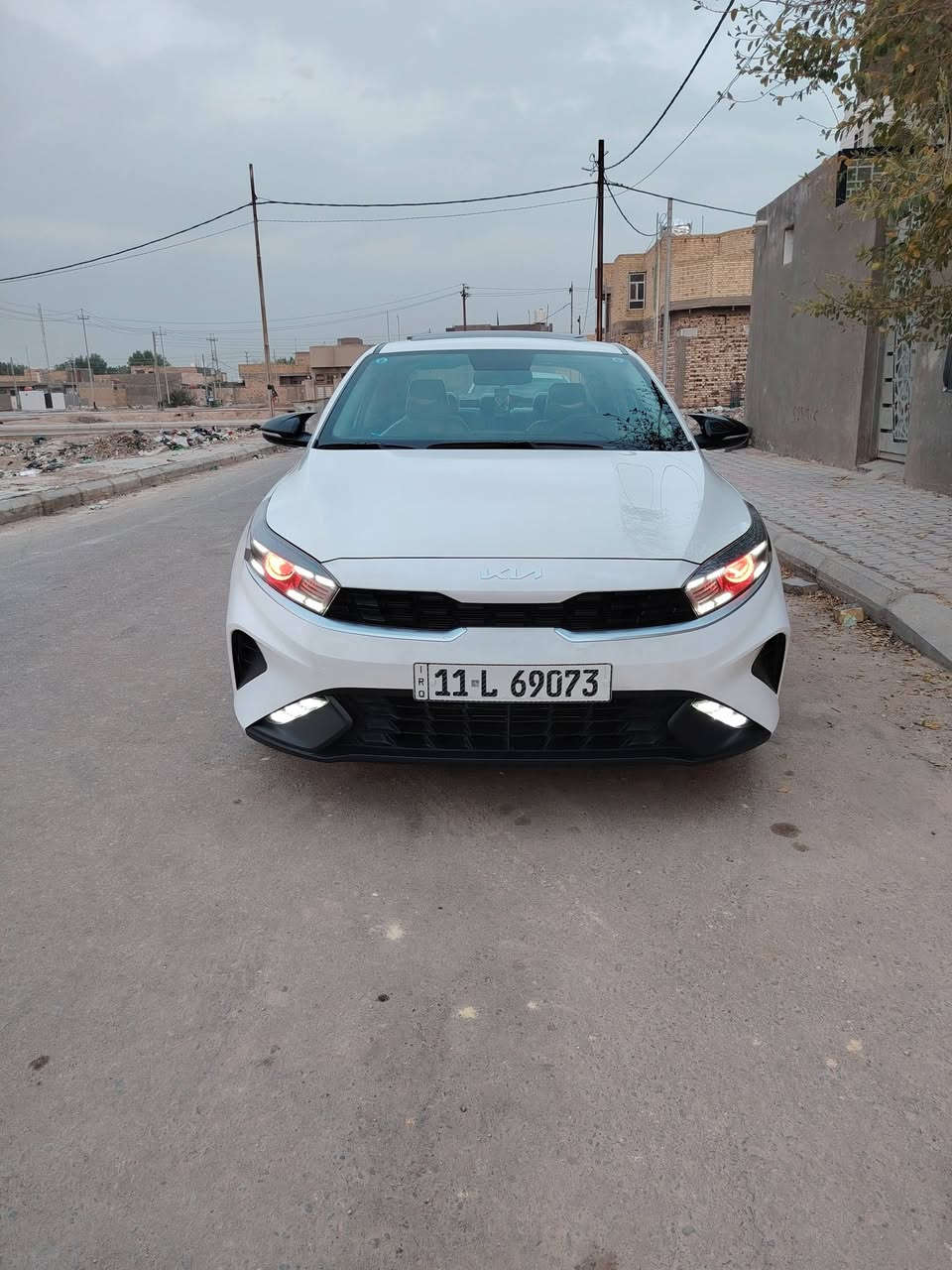 سلام عليكم سيراتو 2024 محرك 2000رقم بغداد باسمي شخصيا هزه ورقام وسنويه جديده سياره فول مواصفات دوشمه عامه تخم تاير سياره جديده كلش عله وضع الشركه بيهه بأب الصدر طخته دراجه طخه خفيفه تصلح ونصبغ درجه أوله بدون فتح طخه مع الصور قبل التصليح الباقي كفاله عامه لا شخط ولا بارد اليدور جديد يخابر مكاني سماوه الرميثة السعر ١٧٤ وبيهه مجال للاستفسار ***********او***********

