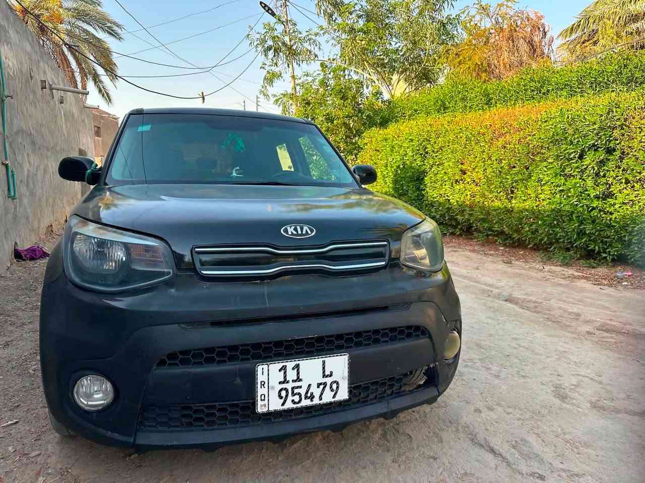 السلام عليكم للبيع صول
سول محرك 2000 
2018 وجه ال2019 
جاملغ خلفي وامامبي فقط بسيطات وليس ضربة قويه 
تبريد فول 
رقم بغداد هزه جديده سنويه جديده 
تخم تايرات خلفي امامي جديد
مكاني بابل ***********
السعر ١١٠ وبيهه مجال حك الجيه
