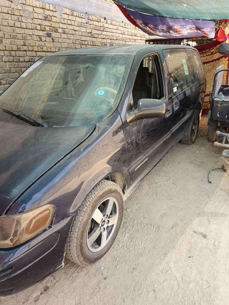 السلام عليكم لبيع بسمي   السياره السنويه وهزه جديده السياره مال بيت وبنده بس لزيارات ماعايزه برغي بيه السياره نضيفه مكاني بابل الدبله السعر 50وبيه مجال *********** خوان غير متواجد ع فيس
