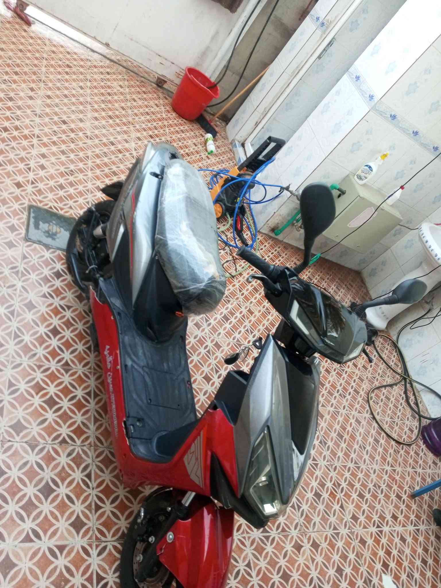 دراجة سكنس شحن مابيه اي نقص موديل 25  بطاريات كبار 6 على فحص. سعر 600 وبيه مجال مكاني ديالى بعقوبة التحرير ***********
