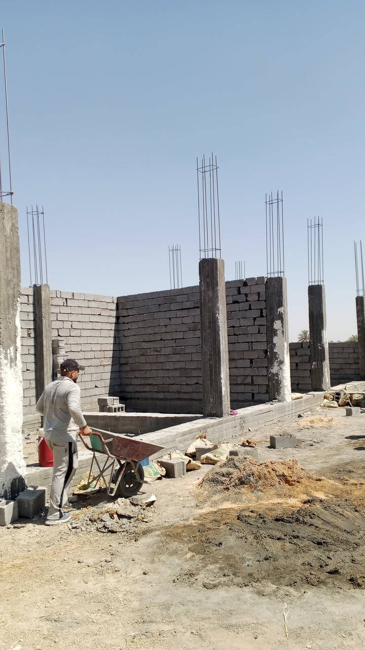 خلفات بناء متفرقة شقل نضيف وزن  ***********
