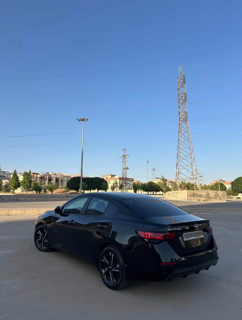Nissan Sentra

موديل : 2024
لون : اسود قطران 

مواصفات : 
رادار ،  حساس فتل  امامي خلفي, جوانب  - تحكم ستيرن - تحديد سرعة - Auto brek  امامي وخلفي - Autu Hold محرك - محرك 20L مرغوب .

نضام : 
Normal- Eco - Sport S
ماشية 11 ميل ، صفرر

هيكل:
اسود قطران - ويل كروم  نيكل - 4 تيرات جديدة - بوند صبغ + جاملوخ سايق تبديل مصبوغ ، غراض شركة معها .

ايرباكات:
كلها شركة فقط / 
سكان - دكمة سايق مرجع سستم  شركة
سعر 146 و مجال 
لاستفسارات اتصال:
                                                     *********** دهوك, العراق
