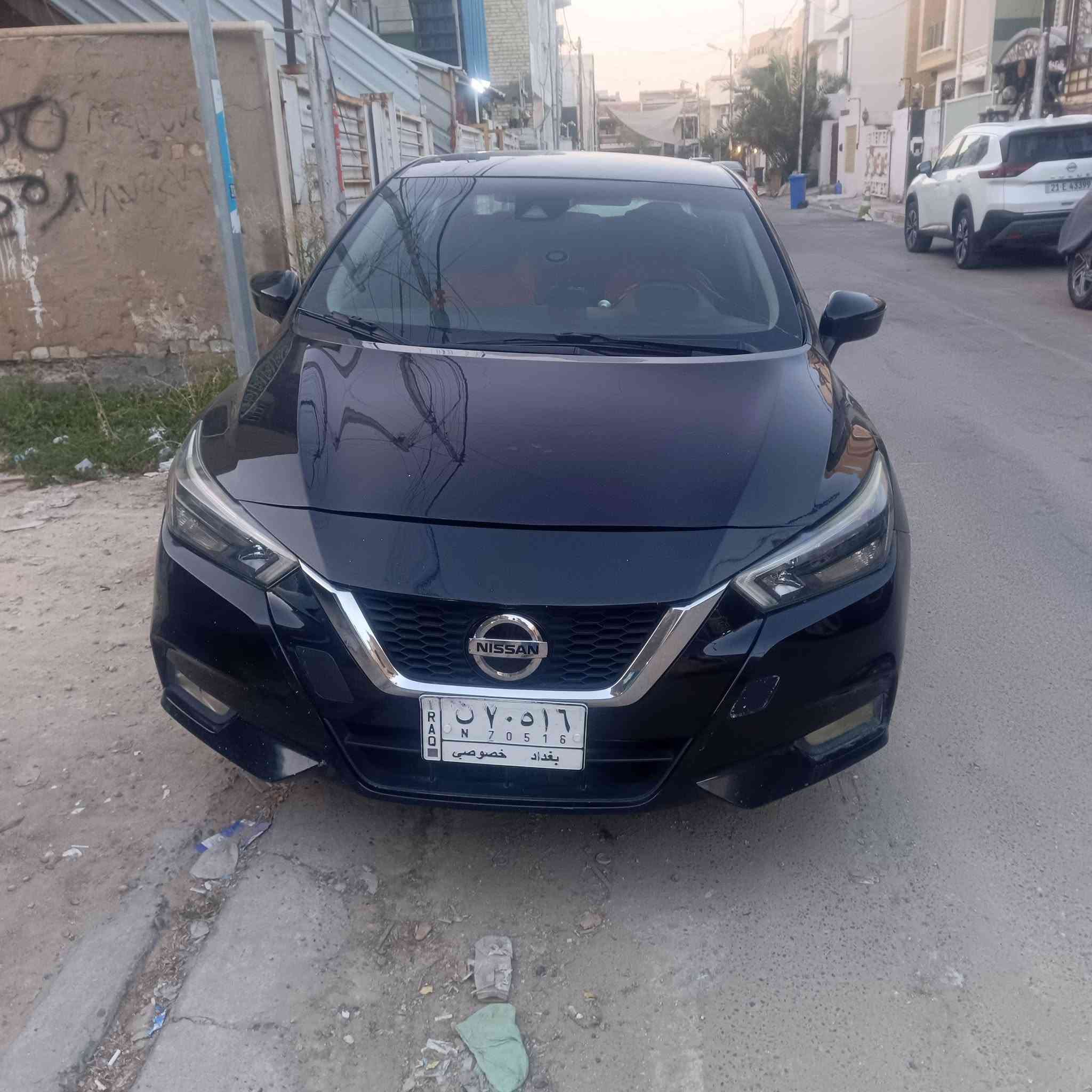 السلام عليكم 
نيسان فيرسا ٢٠٢١ مواصفات sv 
ماشية ٦٦٠٠٠ميل 
بيهة بنيد وجاملغ يمنى عكس السائق حادث امريكا وجاملغ خلفي جهة السائق حادث هنا ممصلح
السيارة داخلة معوقين وكملت المدة اليشتري تتحول بأسمة مباشرة 
السعر ٩٠ وبيهة مجال 
الرقم ***********
