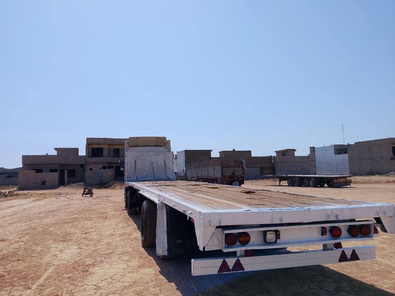 السلام عليكم 
للبيع: سكانيا Scania
​الموديل: 1995
​الحجم والمواصفات: 
سكانيا 113
 كير 3×3 شرط
محرك اسود شرط لاتنقيص لاتبخير 
مع عربة أوربية اربع محاور
السعر: 175 ورقة 
العنوان:(طوز خورماتو) 
الاستفسار والاتصال ☎️:(***********)
