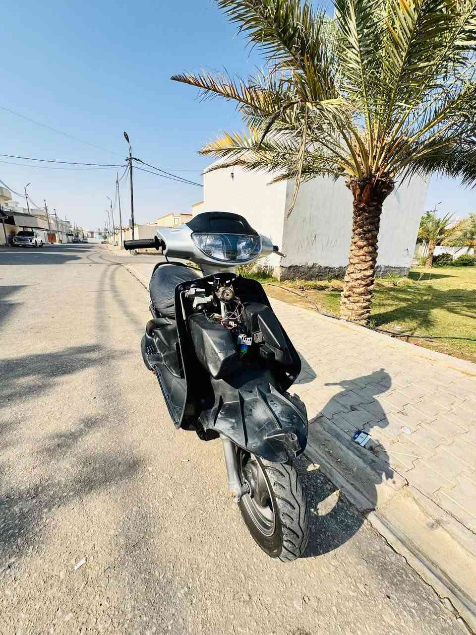ه فراشه فحل للبيع مامفتوحه كهربائيات شغاله سلف وهندر مكينه ناعمه مامفتوحه كلجات جديد شلعه ومعدل تجي وشوف السعر 350 ***********مكاني نجف طريق ابوصخير
