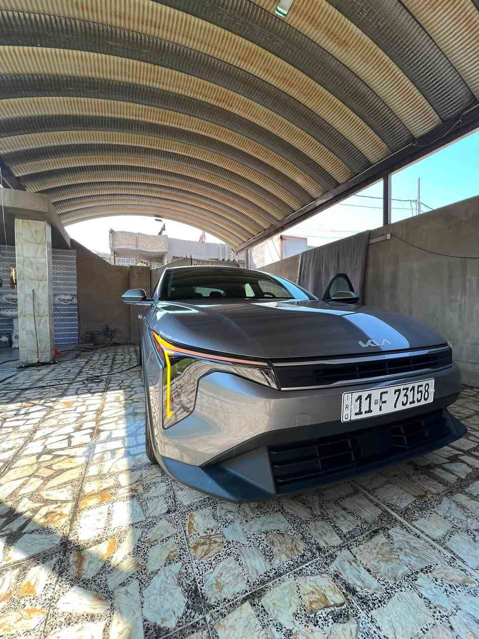 موديل 2025 k4وارد امريكي
ماشيه 19000mi 
الحادث موضح بصوره 
قبق جنطه نفسه مصلح ومصبوغ 
الجاملغ الخلفي بارد جهة الايمن والايسر بدون صبغ فقط بارد 
+ بيه نسيه بسيطه حالوب 
رقمي ***********

