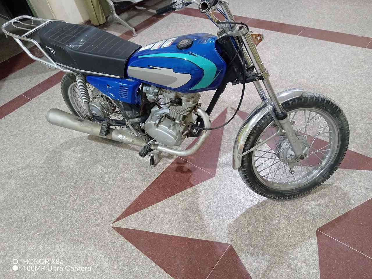السلام عليكم
دراجه نامه كلك
سعرها ٣٥٥ وبيها مجال للشراي
***********

نص مكتوب في الصور:
- HONOR X8a
- 100MP Ultra Camera
- O HONOR X8a